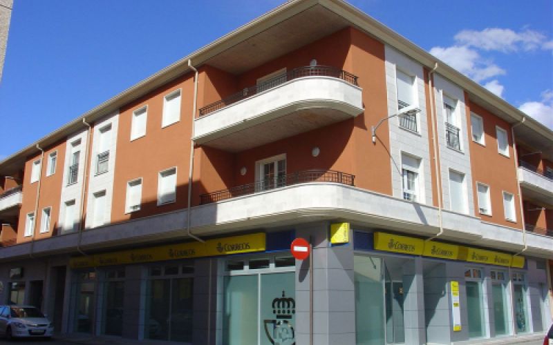 Fachada de bloque de viviendas protección oficial. Proyectos nueva obra en Valladolid