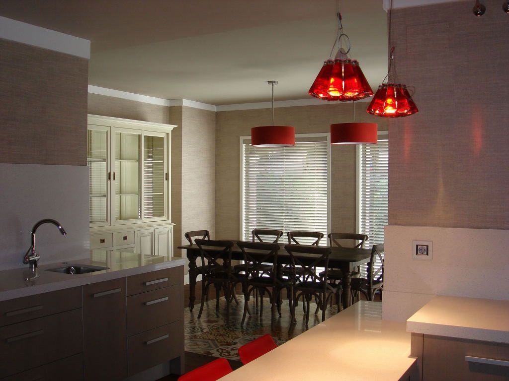 Cocina  y sala de estar en vivenda adosadada